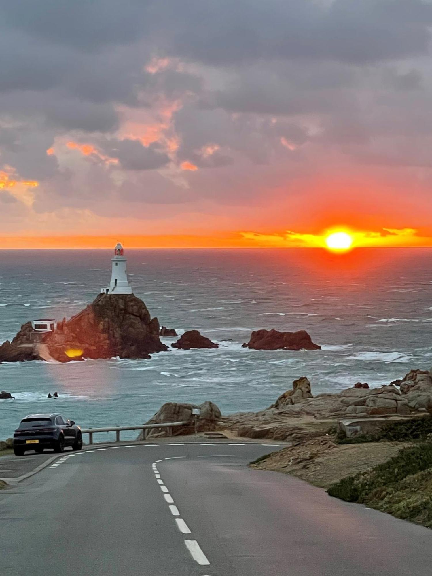 Corbiere Phare Apartments Сент-Брелад Экстерьер фото